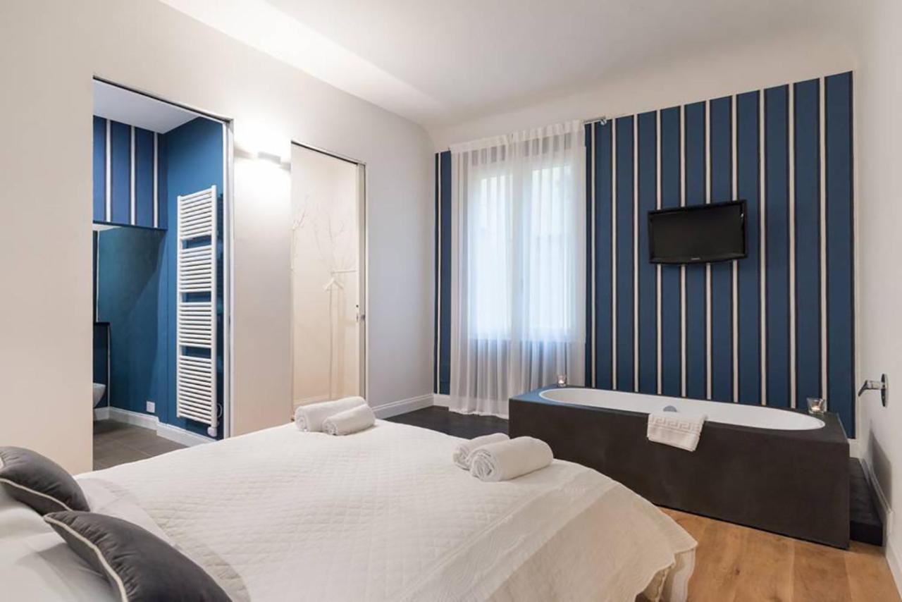 Tg - One Bedroom Luxury Apartment In The Fashion District Флоренция Экстерьер фото